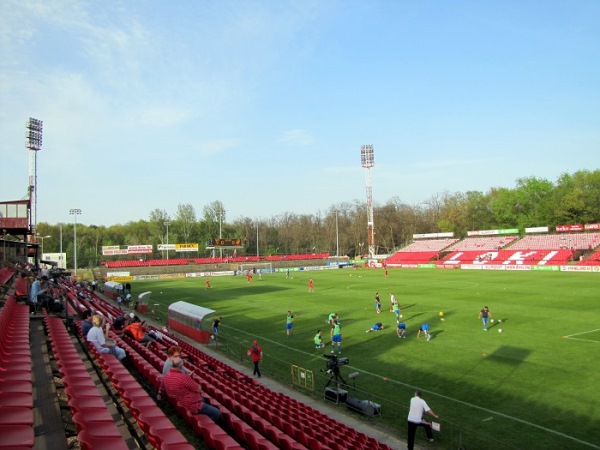 Oláh Gábor utcai stadion